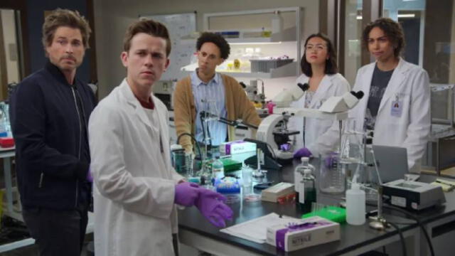 Escena de “Unstable”, protagonizada por Rob Lowe y su hijo, John Owen Lowe. Foto: internet Escena de “Unstable”, protagonizada por Rob Lowe y su hijo, John Owen Lowe. Foto: internet