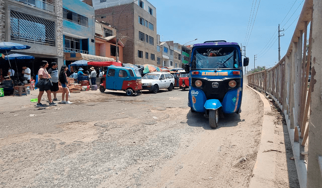 avenida Santa Rosa en San Juan de Lurigancho