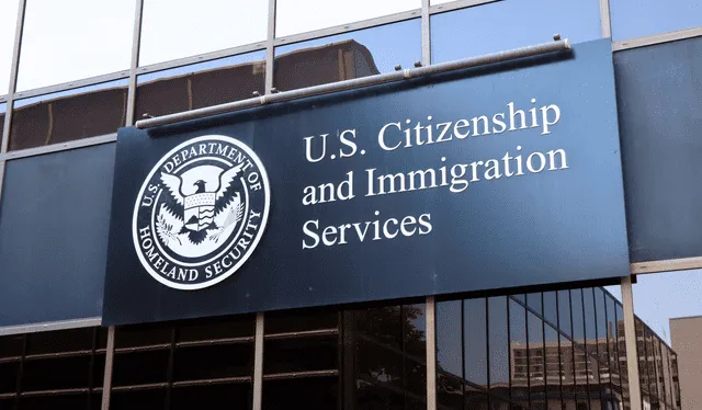  El tiempo de procesamiento de la Green Card también puede variar dependiendo de qué tan ocupadas se encuentren las oficinas de USCIS. Foto: TV Azteca   