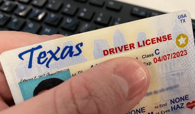  Para renovar la licencia en Texas, debes cumplir con algunos requisitos con el fin de validar tu identidad. Foto: Dallas Morning   