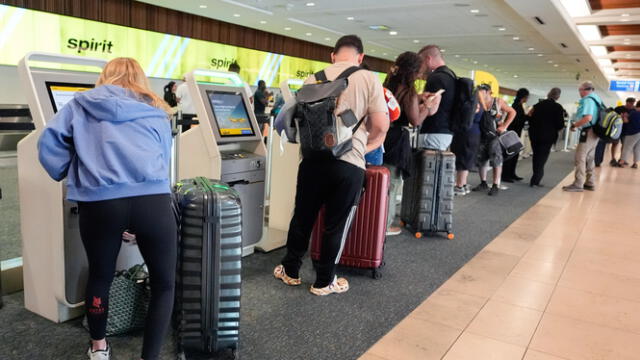 La CBP sugiere que los viajeros lleven consigo su pasaporte para facilitar el proceso de reingreso y evitar inconvenientes con las autoridades migratorias. Foto: El Diario NY   