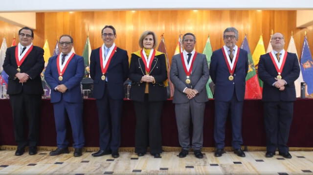  En contra. Los magistrados Pacheco, Monteagudo, Ochoa y Domínguez se opusieron.   