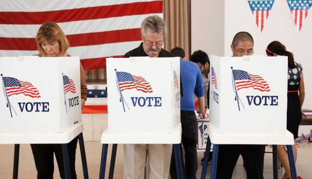 El voto en Estados Unidos no es obligatorio y solo se presentan a sufragar las personas que deseen participar en las elecciones que se estén realizando; en este caso, las presidenciales. Foto: AARP.   