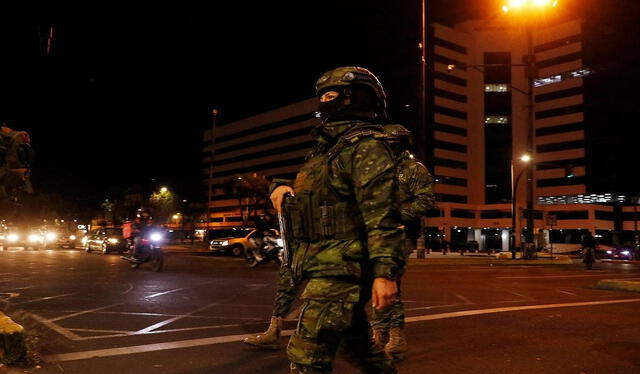 El gobierno decretó a inicios de mes el toque de queda y estado de excepción por 60 días por el repunte de la violencia. Foto: AFP   