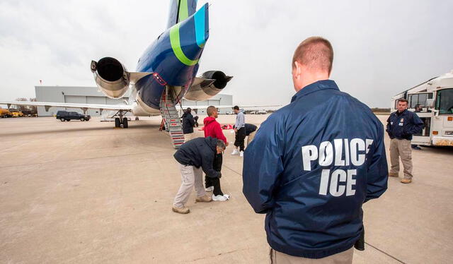  La promesa del candidato Donald Trump sobre las deportaciones masivas en Estados Unidos no solo tiene implicaciones sociales, sino también económicas. Foto: El Nuevo Herald   