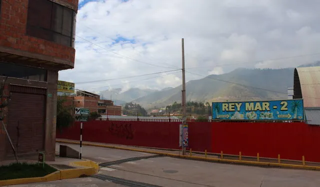 Humareda de ladrilleras ilegales en Cusco. Foto: Alexis Revollé/IDL   