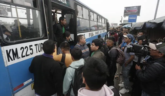 Problema. La paralización de la mayoría de empresas de transporte se sintió en varios puntos de la capital. Podría repetirse. La República   