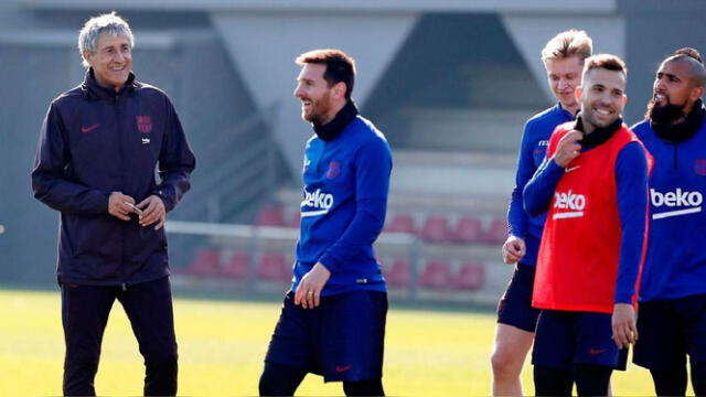 Quique Setién dirigió a jugadores de renombre como Lionel Messi y Luis Suárez. Foto: RPP   