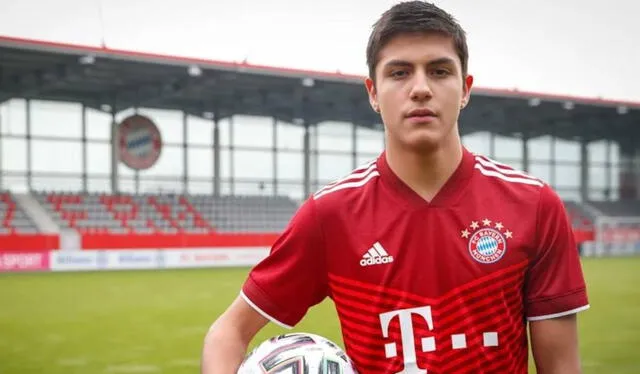  Matteo Pérez, que jugó en Bayern Múnich y que ahora juega en el Austria Viena, decidió jugar por Suecia. Foto: Bayern Múnich    