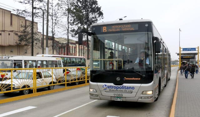 Metropolitano modificará su recorrido durante la cuarta procesión del Señor de los Milagros. ATU recomienda a los pasajeros a tener en cuenta las modificaciones. Foto: Metropolitano de Lima.    