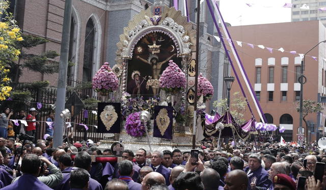 Cuarto recorrido del Señor de los Milagros