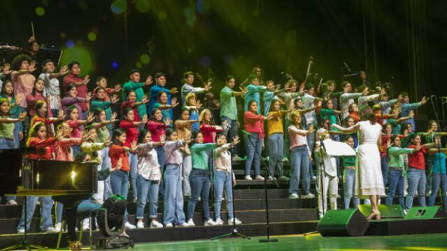  La delegación que viajó a Barcelona estuvo compuesta por 50 integrantes. Foto: difusión    