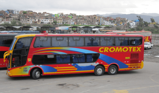  Los buses de Cromatex tenían dos pisos. Foto: Facebook   