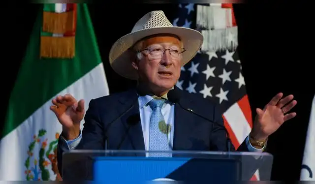 Ken Salazar afirma la colaboración entre Estados Unidos y México para la captura de El    