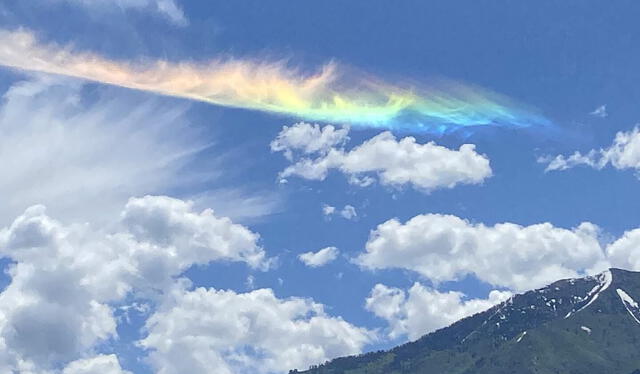  Este fenómeno se produce cuando la luz solar atraviesa cristales de hielo en nubes cirros. Foto: Reduno   