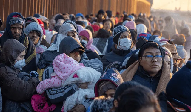  Los inmigrantes podrían verse beneficiados gracias a un plan bipartidista. Foto: Univision   