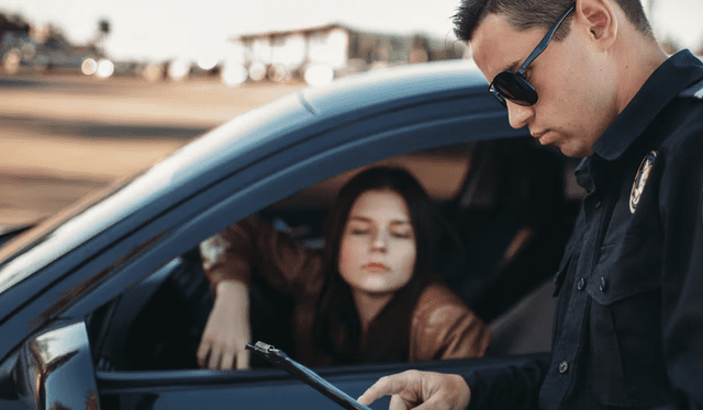  Manejar sin seguro en California, y en general, en Estados Unidos representa una gran falta. Foto: La Nación   