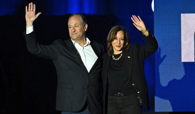 La historia de amor entre Kamala Harris y Douglas Emhoff comenzó en 2013. Foto: AFP   