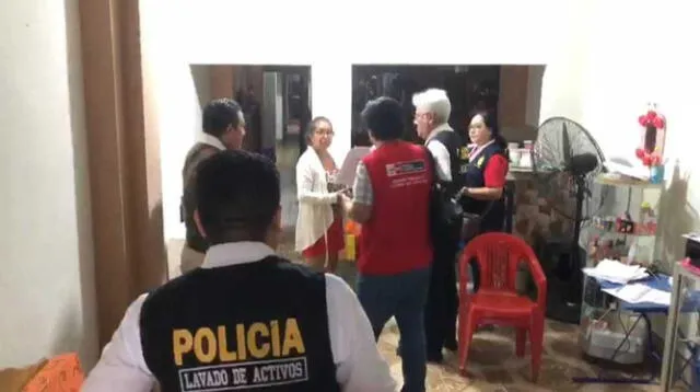 El allanamiento en el hogar del presunto hacker se llevó a cabo bajo estrictas medidas de seguridad. Créditos: Yazmín Araujo.   