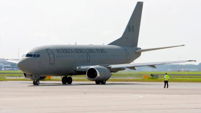  El avión Boeing 737-200 despegó del aeropuerto de Iquitos rumbo a Andoas. Foto: Google    