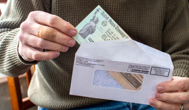 Cheque estímulo en Estados Unidos para inmigrantes. Foto: USA News.    