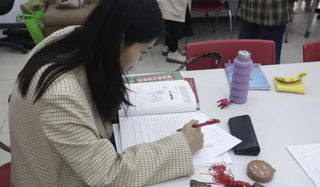  El Instituto Confucio de la Universidad de Ricardo Palma cuenta con un importante convenio de intercambio con la Universidad Normal de Hebei, en China. Foto: La República/Entrevista conjunta organizada por People’s Daily   