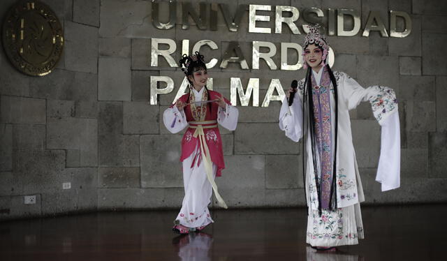  El Instituto Confucio de la URP ofrece al público una amplia agenda de actividades culturales, que abarca la celebración de festivales chinos tradicionales. Foto: La República/Entrevista conjunta organizada por People’s Daily   