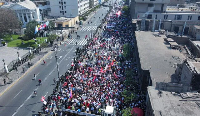 Los manifestantes mantienen en secreto las rutas en donde llevarán a cabo la marcha. Foto: John Reyes.   