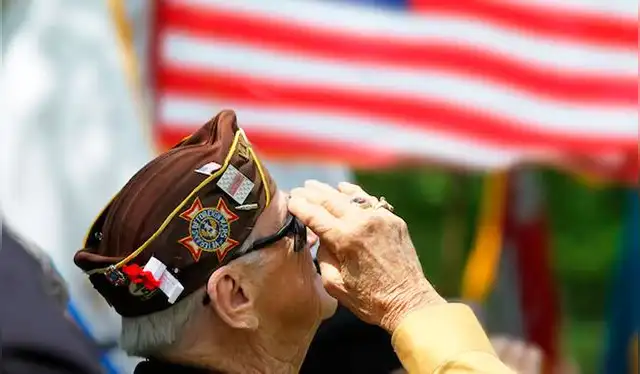  El cierre temporal de las oficinas del Seguro Social afecta a diversas personas que dependen de este servicio. Foto: US   