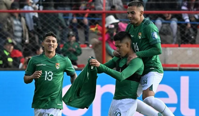  Bolivia está en la casilla 7 del torneo con 12 puntos y de momento avanzaría al repechaje. Foto: AFP    