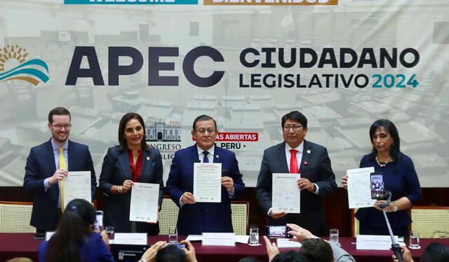  Firma de la Declaración de Lima. Foto: Congreso 