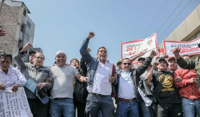 Gremios de transportistas exigen medidas efectivas y la derogación de leyes que favorecen a delincuentes. Foto: Miguel Vásquez/La República   