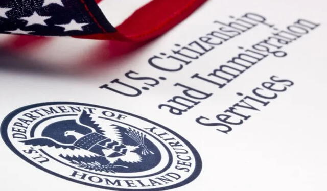 La iniciativa incluye el programa "Fee Waiver", que exime tarifas para inmigrantes vulnerables y permite trámites virtuales con descuentos, facilitando la regularización migratoria. Foto: US Visa Service   