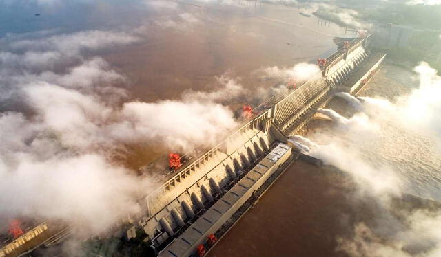 China tiene la planta hidroeléctrica más grande del mundo. Foto: Pueblo en linea   