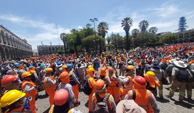 Las protestas en Argentina culminaron en la Plaza Mayor con un mitin en memoria de las víctimas. Foto: Leonela Aquino   