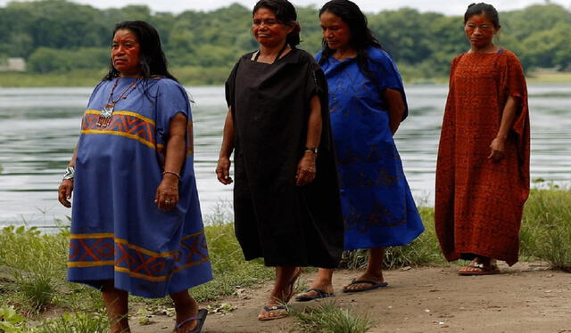 Las viudas de Saweto (Ucayali): sus esposos fueron asesinados por defender el bosque amazónico. Foto: Archivo LR   