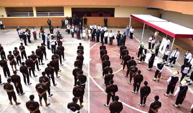 Especialistas e instituciones opuestas a la decisión del Congreso señalan que juzgar a menores como adultos les niega la posibilidad de rehabilitarse. Foto: Andina   