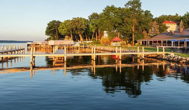 Green Lake, Wisconsin, lugar donde Ryan fue reportado como desaparecido tras una salida en kayak. Foto: Tripadvisor.   