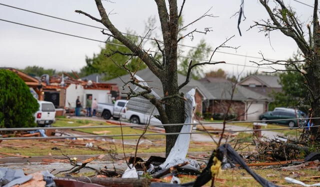 Las autoridades recomiendan tener un plan de emergencia y un kit de suministros. La experiencia de la familia resalta la resiliencia y la solidaridad comunitaria en tiempos de crisis. Foto: NBC News   