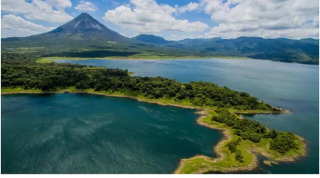 Costa Rica es un destino popular para estadounidenses por su estabilidad política, calidad de vida y clima tropical. Foto: Expreso   