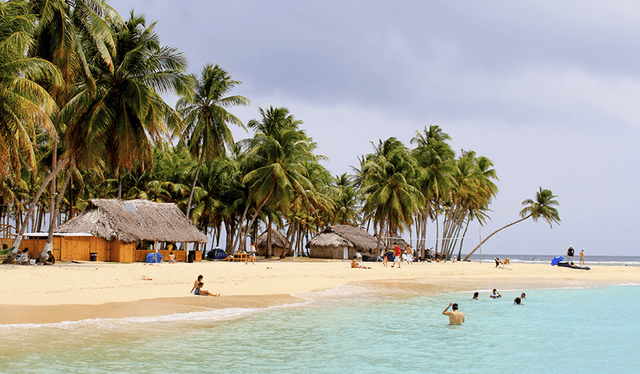  Las iniciativas comunitarias de limpieza y políticas turísticas sostenibles han contribuido al bajo índice de basura en las playas panameñas. Foto: Visit Panamá   