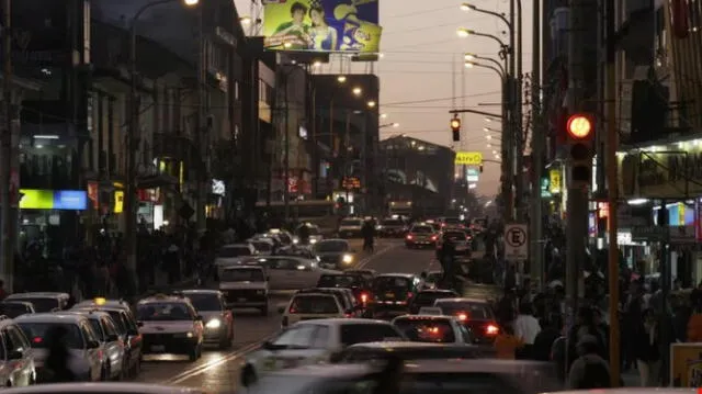  Huancayo enfrenta la ausencia de un sistema de transporte público masivo y una infraestructura vial adecuada. Foto: Huancayo Perú   