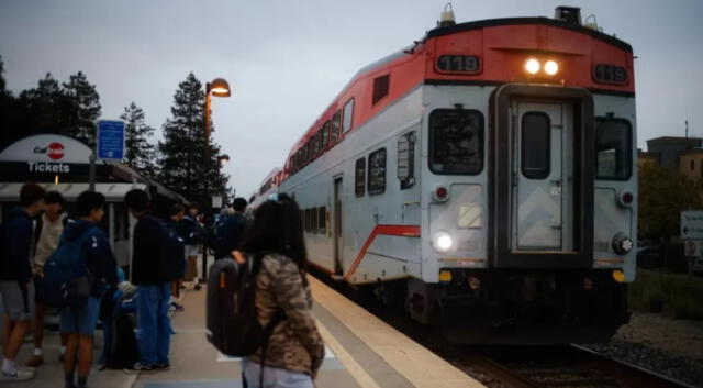  López Aliaga defiende trenes Caltrain de 40 años de antigüedad. Foto: difusión   