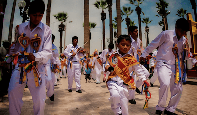  Esta bebida es compartida durante la llegada de las cuadrillas de negritos que rinden homenaje al Niño Jesús. Foto: Google. 