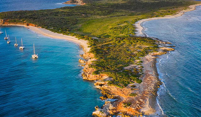  San Martín es el resultado de la deriva de las placas tectónicas: la atlántica se ubica por debajo de la placa del Caribe, formando un rosario de islas volcánicas. Foto: St-Martin.org.    