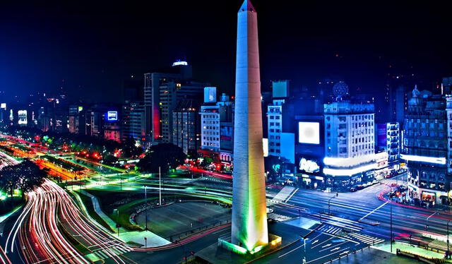  La iglesia de San Nicolás de Bari tuvo que ser demolida para la construcción del Obelisco. Foto: Vía País.    