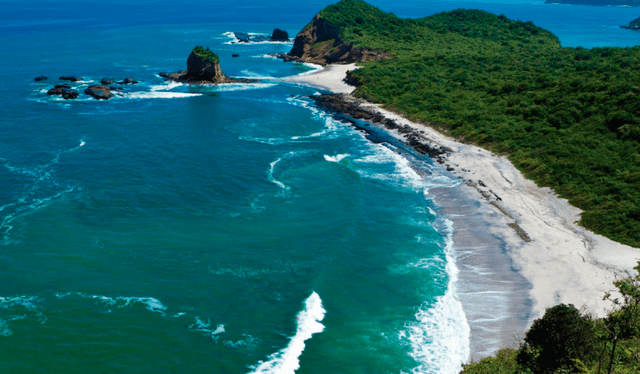  Turistas que visita la costa ecuatoriana priorizan su viaje a las Galápagos y los Andes. Foto: Imba Viajes.    