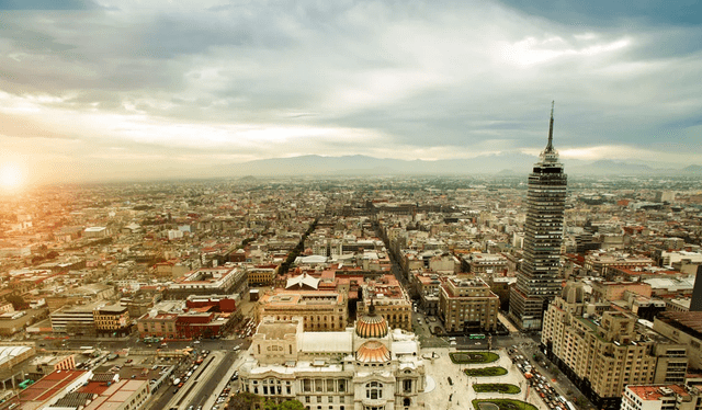  Ciudad de México es la capital más antigua de América, y una de las dos únicas fundadas por pueblos indígenas. Foto: Traveler.    