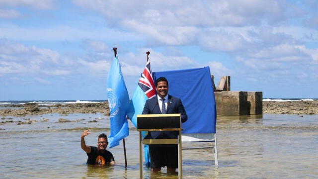  La iniciativa fue anunciada por el ministro de Asuntos Exteriores de Tuvalu, Simon Kofe. Foto: Independent.   