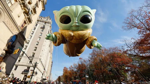 Globos temáticos de 'The Mandalorian' en Macy´s Thanksgiving Day Parade. Foto:CNN   